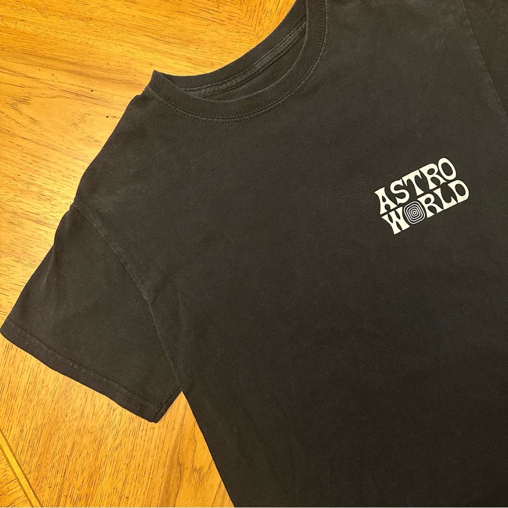 Travis Scott Astroworld Wish You Were Here Concert Shirt Size Small (fits XS)